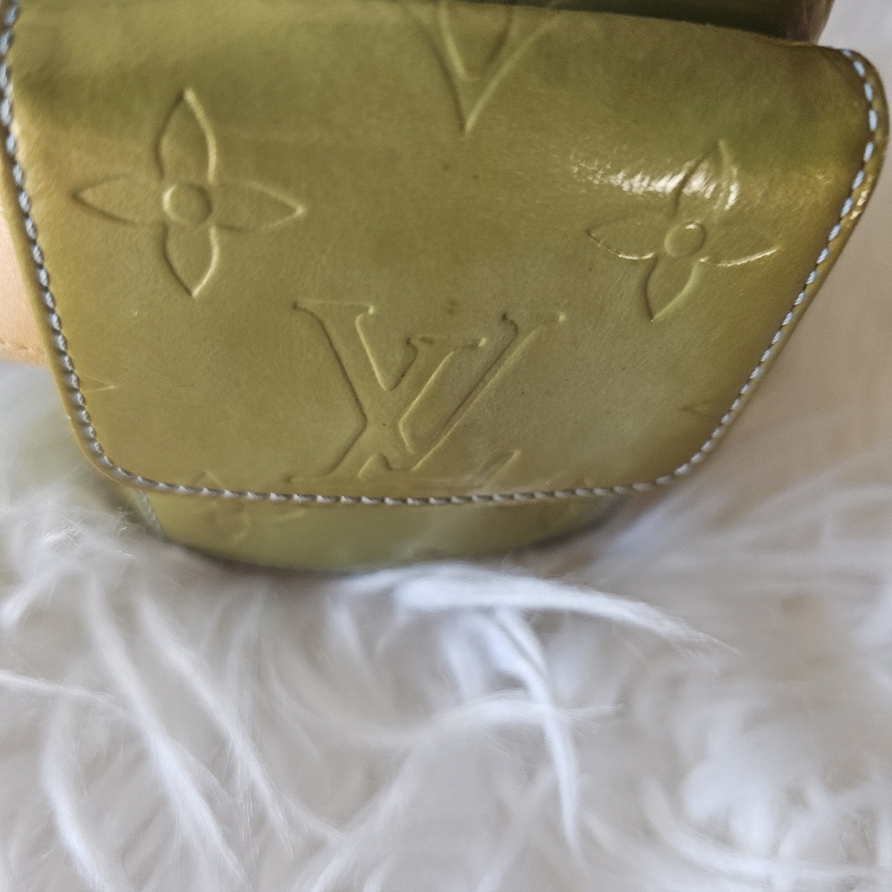 Louis Vuitton Olive and Tan Wristlet - Picture 6 of 16